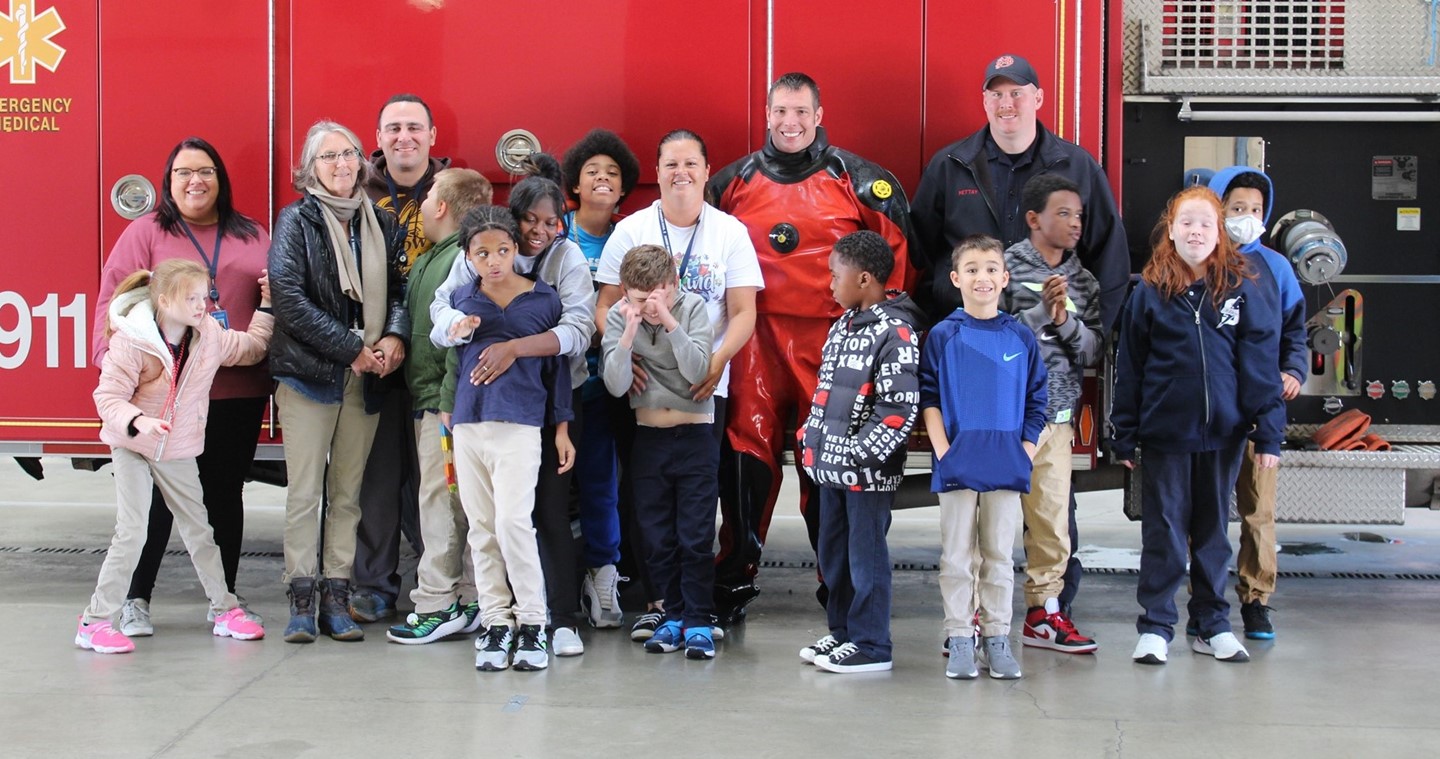 SIS Students Visit Sandusky Fire Department