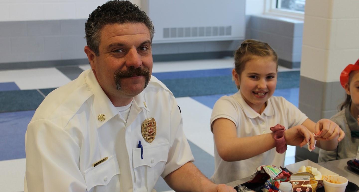 First Responders Eat Lunch with Sandusky Primary School Students!
