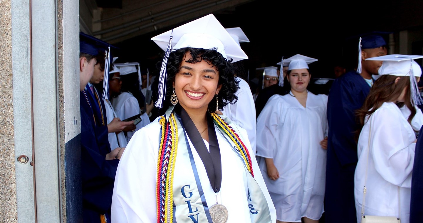 Congrats, Graduates!