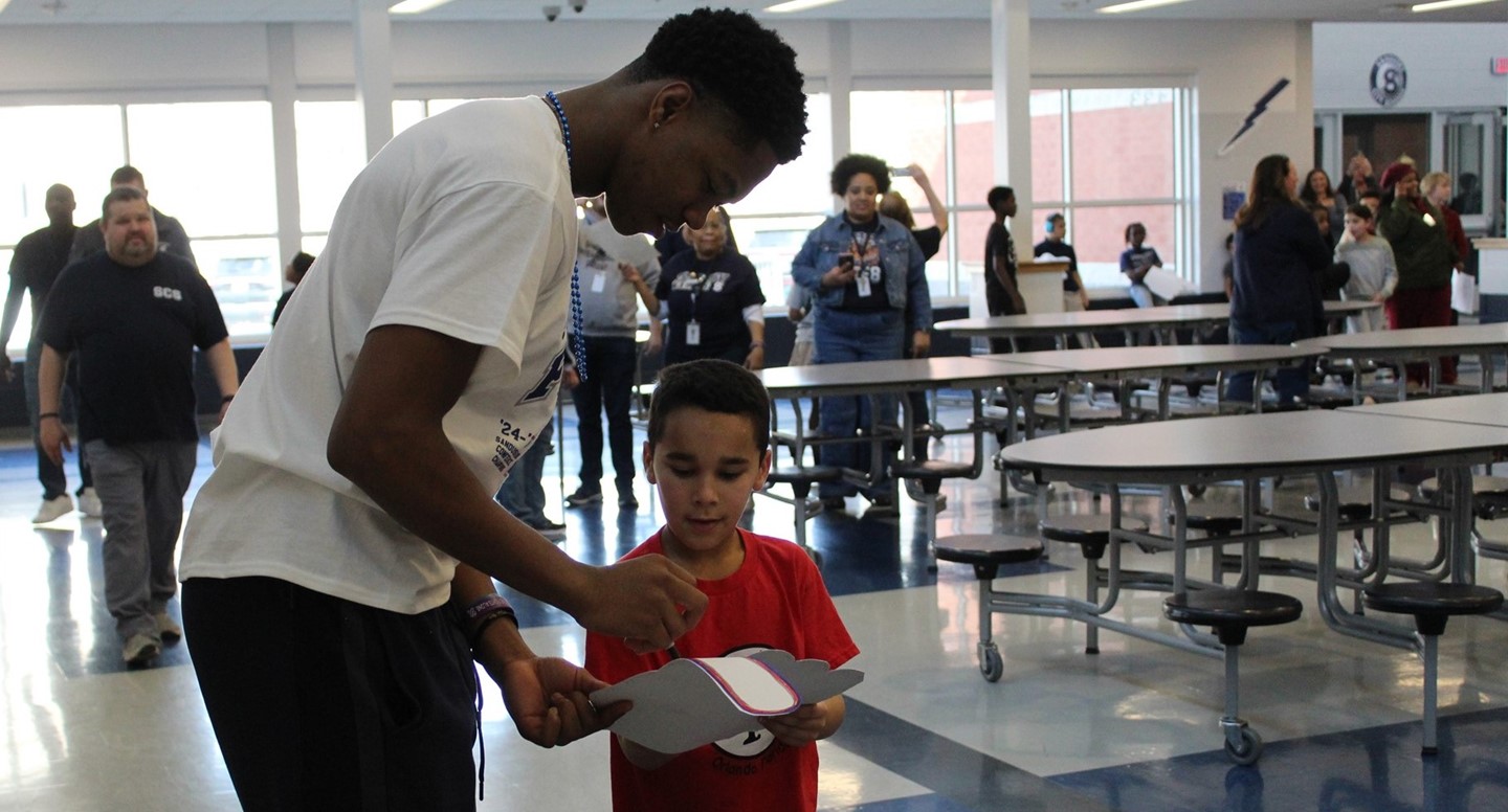 Varsity Boys Basketball Team Visits Sandusky Intermediate